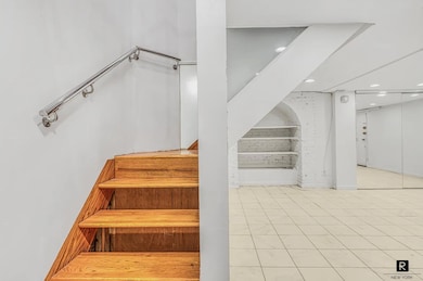 233 E 31st St unit 1, New York, NY 10016 - photo 6