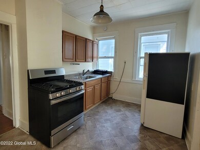 758 Myrtle Ave, Albany, NY 12208 - photo 2