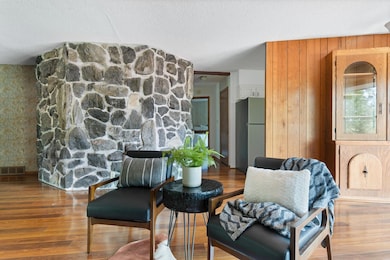 2017 W 4th St, Cedar Falls, IA 50613 - photo 7