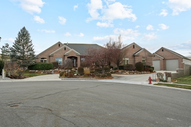 15310 S Scenic Crest Cir, Bluffdale, UT 84065 - photo 3