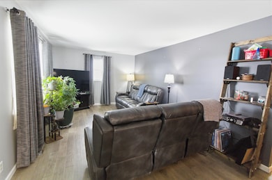 2610 Spaatz Ave, Columbus, OH 43204 - photo 4