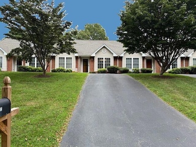 312 Cypress St, Salem, VA 24153 - photo 2