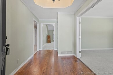 2801 Claremont Dr, Bartlesville, OK 74006 - photo 3