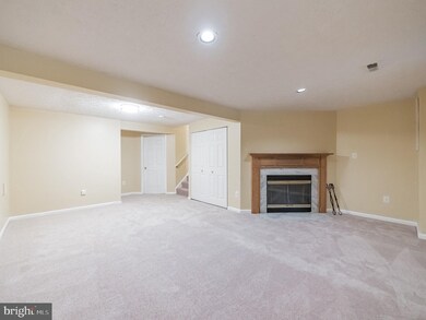 12535 Coral Grove Place, Germantown, MD 20874 - photo 7