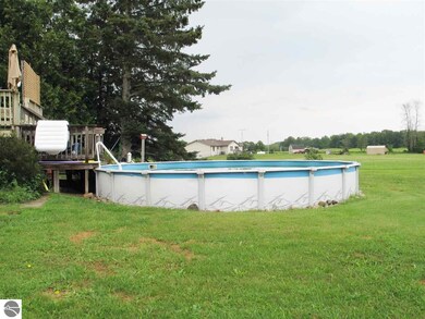 8075 Esmond Rd, Hale, MI 48739 - photo 7