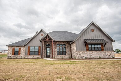 1069 Eagles Bluff Dr, Weatherford, TX 76087 - photo 2