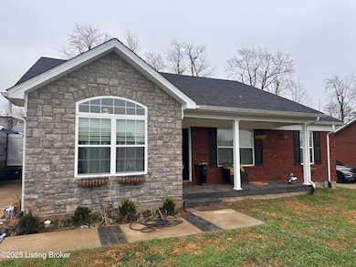 114 Shallow Springs Ct, Bardstown, KY 40004 - photo 2