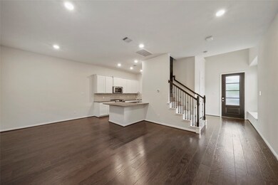 708 Ivory Manor Dr, Houston, TX 77018 - photo 7