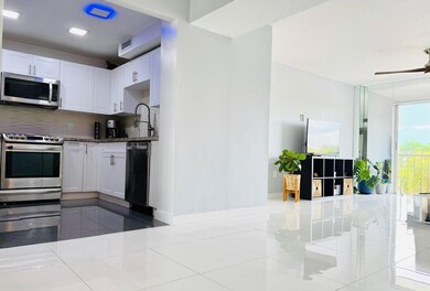 4164 Inverrary Dr unit 404, Lauderhill, FL 33319 - photo 6