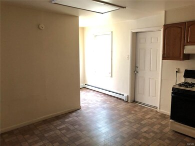 323 N 2nd St, Allentown, PA 18102 - photo 7