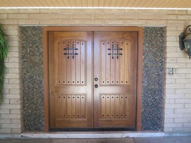 4 - Entrance