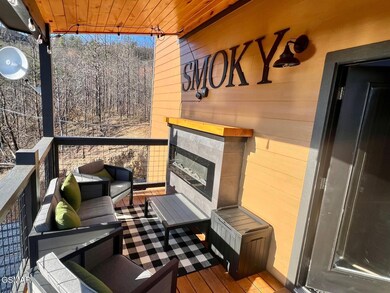 2830 Spurling Hill Way, Sevierville, TN 37862 - photo 5