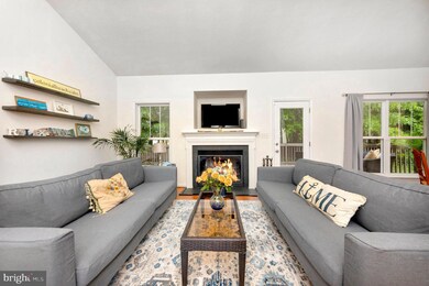 225 Dogwood Ave, Colonial Beach, VA 22443 - photo 3