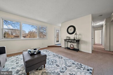 3819 Whippoorwill Ln, White Plains, MD 20695 - photo 2