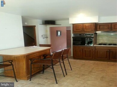 353 Sussex Blvd, Broomall, PA 19008 - photo 3