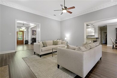 Beautiful Entrance w/Glass Front Door, Family room