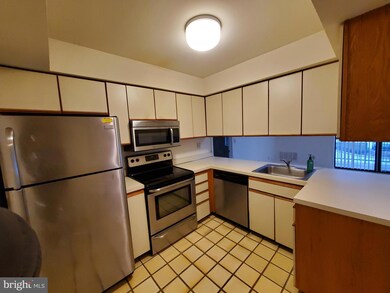 120 Washington Place unit 20, Chesterbrook, PA 19087 - photo 5