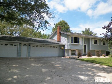 326 Westport Rd, Galesburg, IL 61401 - photo 2