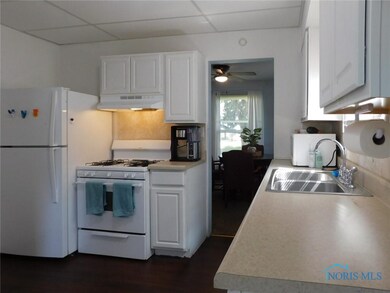 1351 Corbin Rd, Toledo, OH 43612 - photo 5