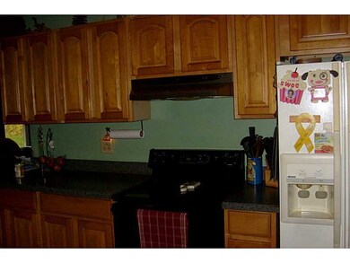 12 Staples Ln, Blackstone, MA 01504 - photo 6