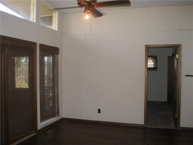 23 Grisham Cir, Bella Vista, AR 72715 - photo 2