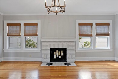 934 13th St N, Saint Petersburg, FL 33705 - photo 5