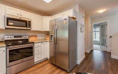 14 Bennett St, Nashua, NH 03064 - photo 6