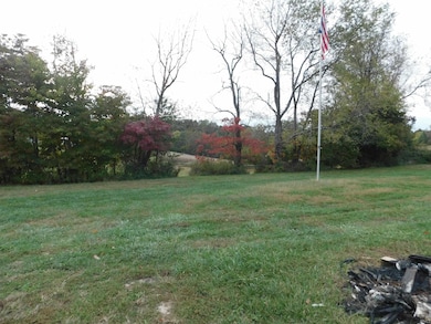 5418 E Mann Rd, Pekin, IN 47165 - photo 2