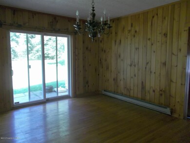 141 Dug Rd, Wyoming, PA 18644 - photo 6