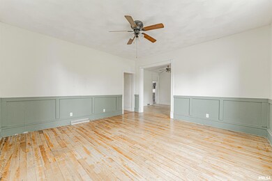 604 Lincoln Ave, Lincoln, IL 62656 - photo 5