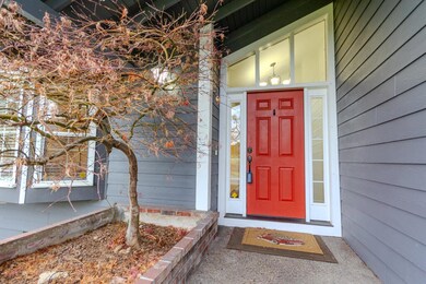 739 Pierce Rd, Medford, OR 97504 - photo 2