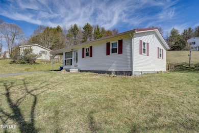 142 Cressview Rd, Mountain City, TN 37683 - photo 3