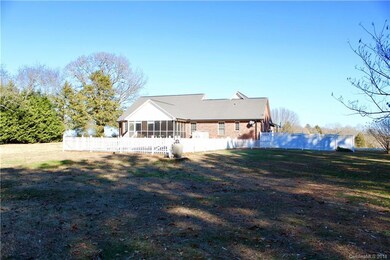 2393 Killian Rd, Lincolnton, NC 28092 - photo 2