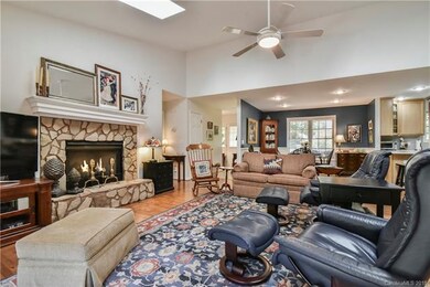 Vaulted Ceilings, FP, Skylights and Suntubes.