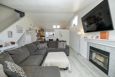 433 Snow Spring Ct, Waterford, CA 95386 - photo 5