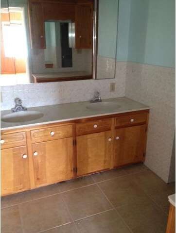 Main bathroom