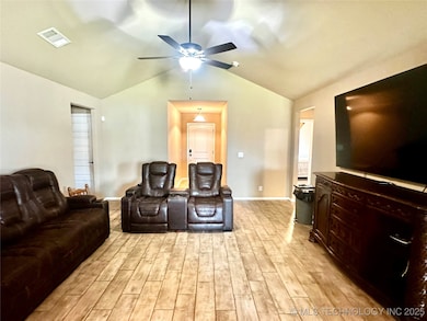 Spacious living room