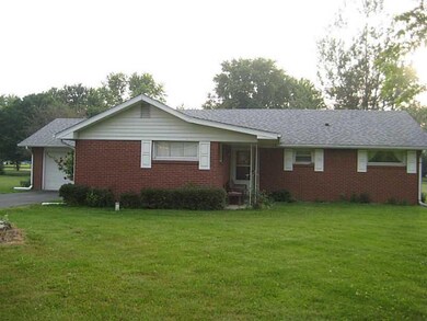 4931 S 50 W, Anderson, IN 46013 - photo 2