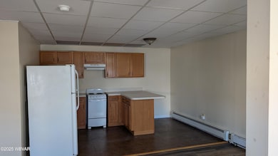 832 Franklin St unit FRONT, Williamsport, PA 17701 - photo 4