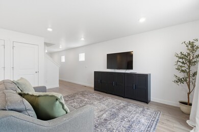 477 N Scuttlebutt Ln, Saratoga Springs, UT 84045 - photo 5