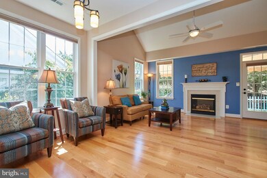 13709 Currant Loop, Gainesville, VA 20155 - photo 7