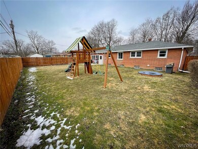 38 Greenwood Cir, North Tonawanda, NY 14120 - photo 2