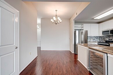 The Mark Condominiums unit 2106, Houston, TX 77056 - photo 3