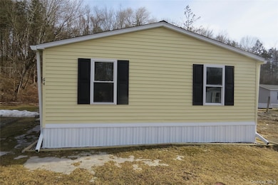 723 Beekman Rd unit 64, Hopewell Junction, NY 12533 - photo 3