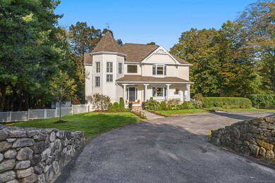 860 Silvermine Rd, New Canaan, CT 06840 - photo 2