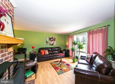 112 Woodger Cir, Louisa, VA 23093 - photo 2