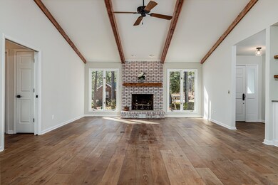 90forestlane-13