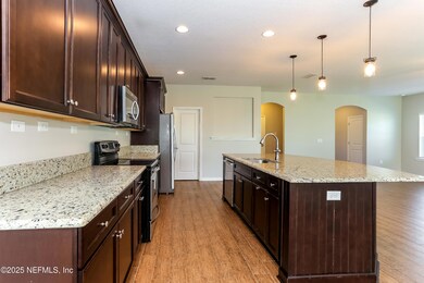 1005658.15390 Turkoman Circle - Kitchen_