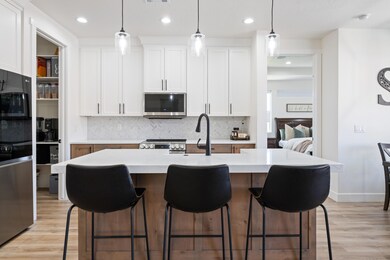 06-Kitchen