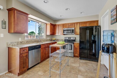 005_Kitchen